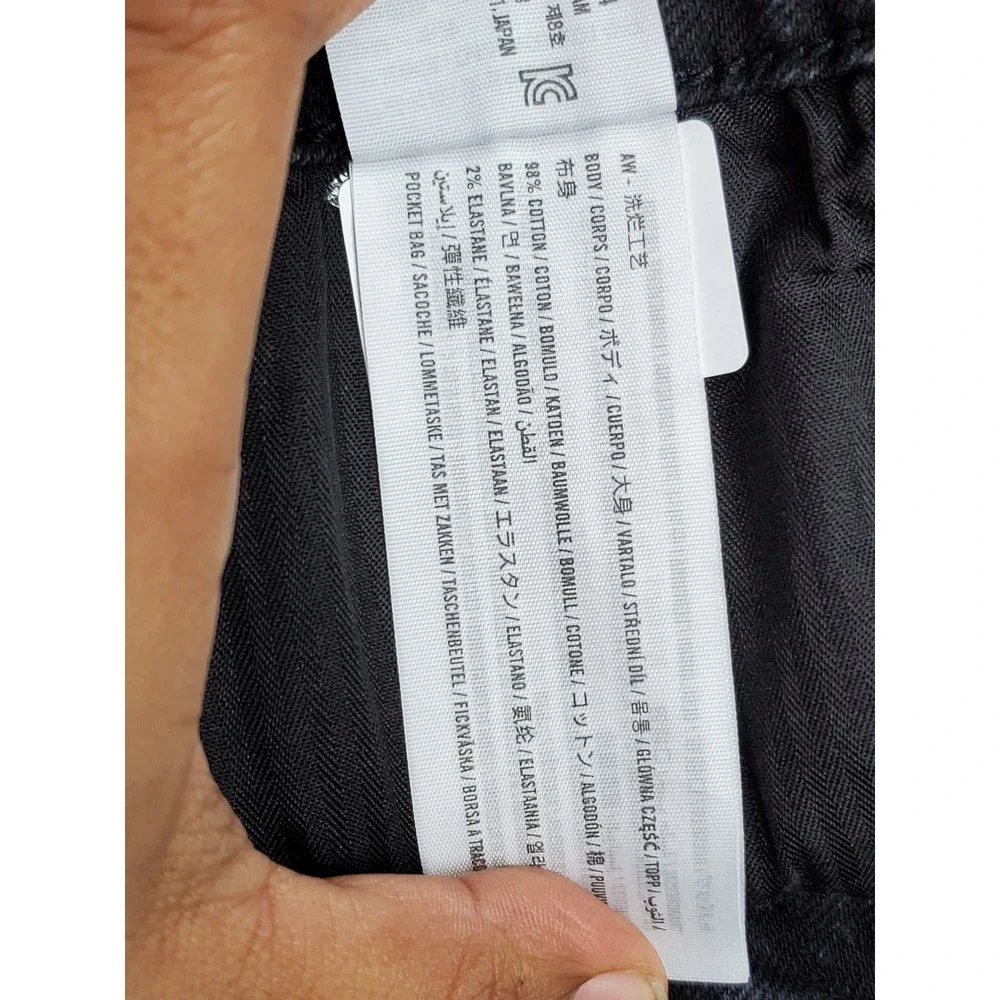Hollister Women Shorts 10 W30 Black Denim Ultra High-Rise Mom Short Grunge